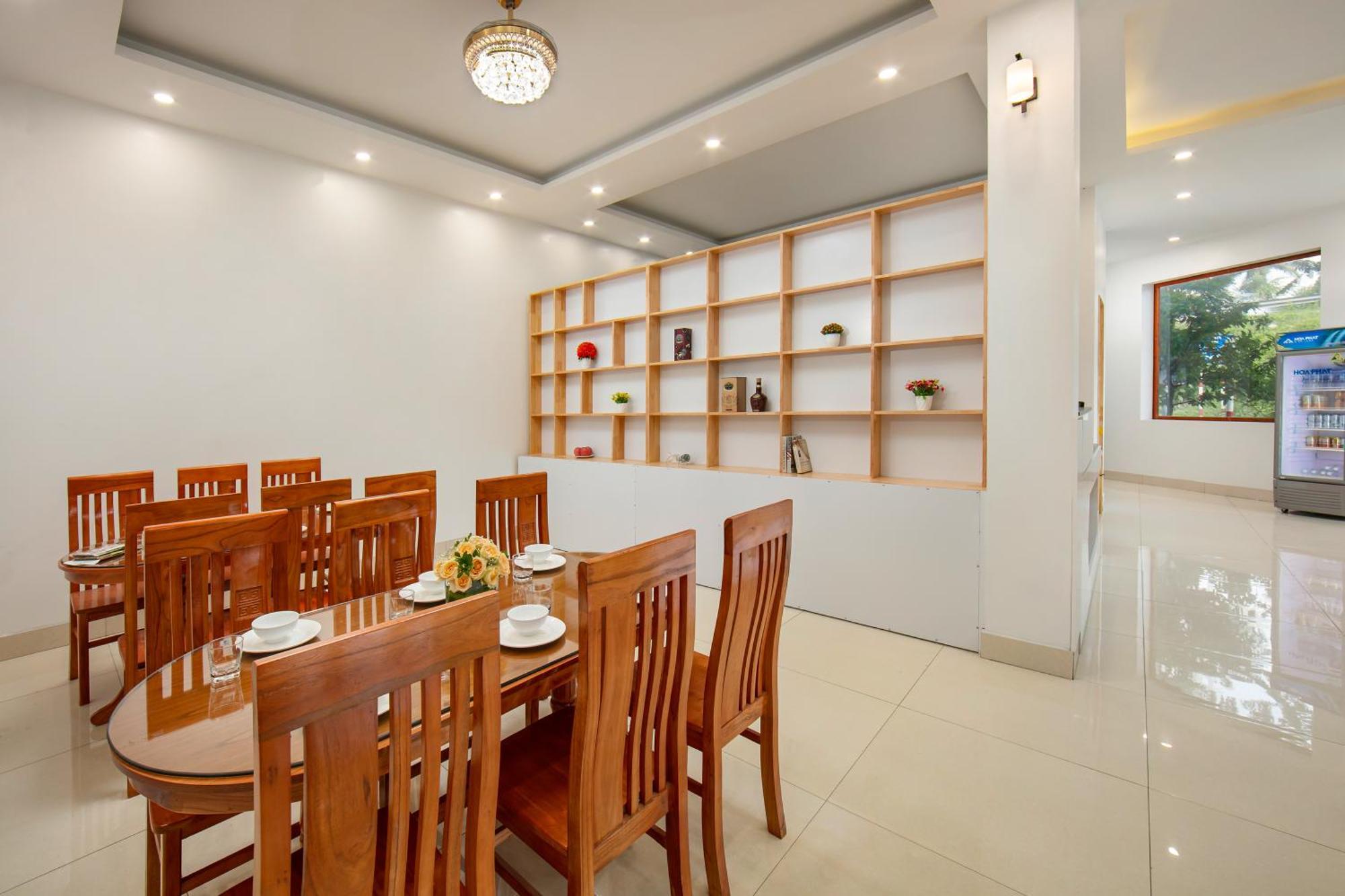 Hanoi Airport Suites Hostel & Travel — Photos 1